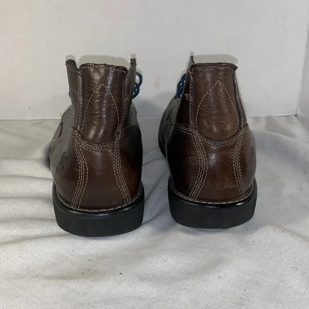 Timberland Brown Leather Chukka Boots with Blue Laces
